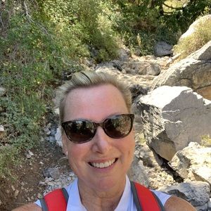 Meet your Posher, Marci